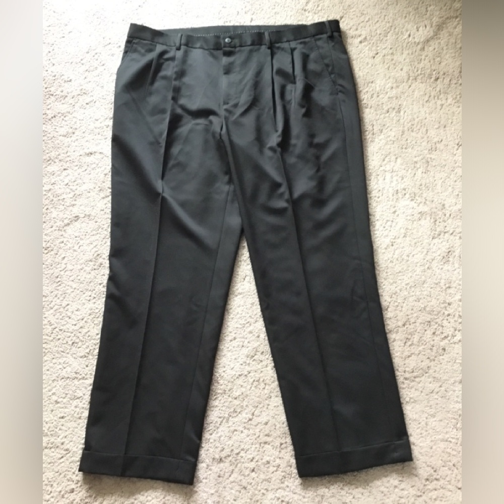 Van Heusen Classic Black Dress Pants NWOT